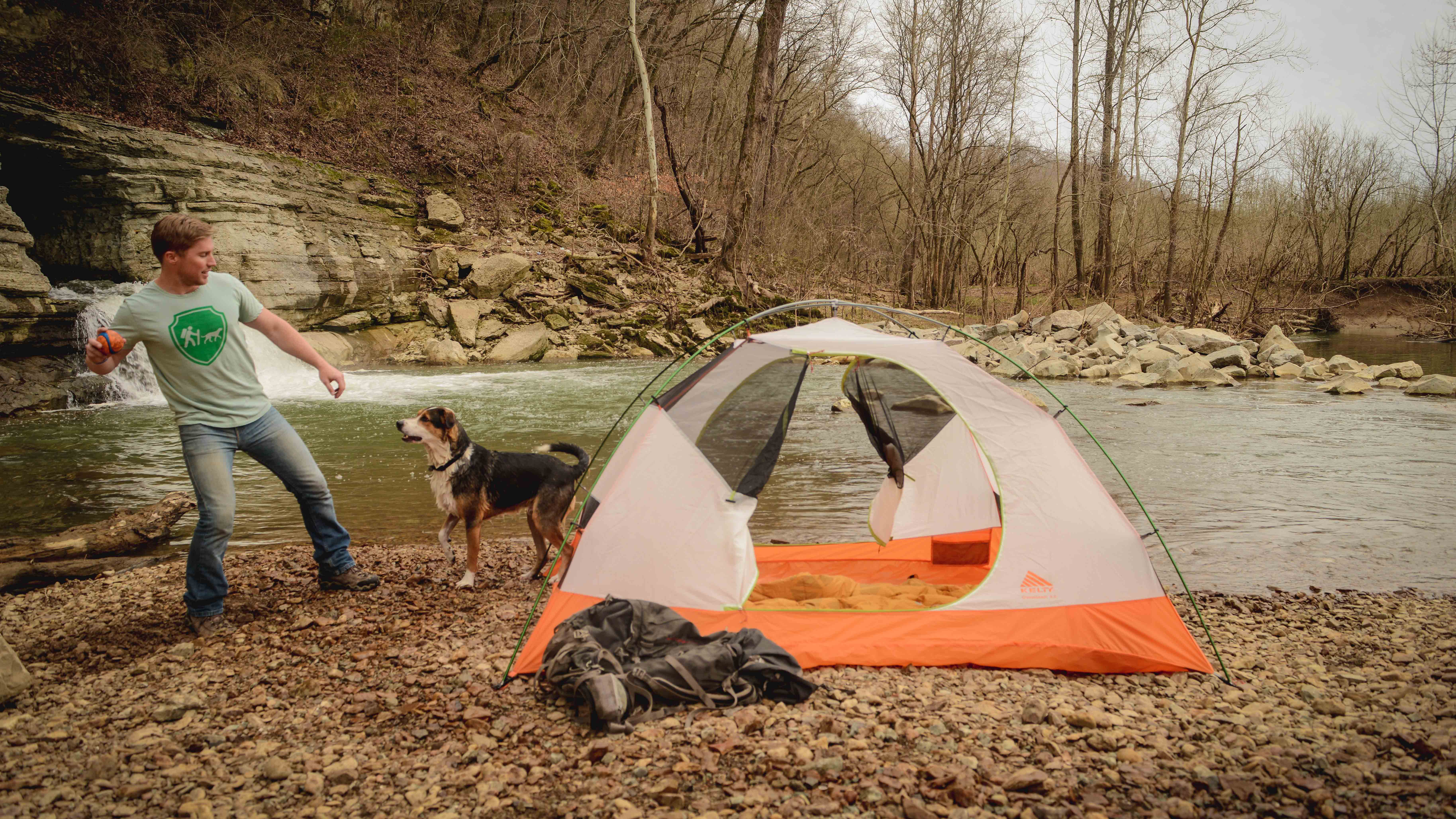 10 Camping Spots Your Dog Will Love 